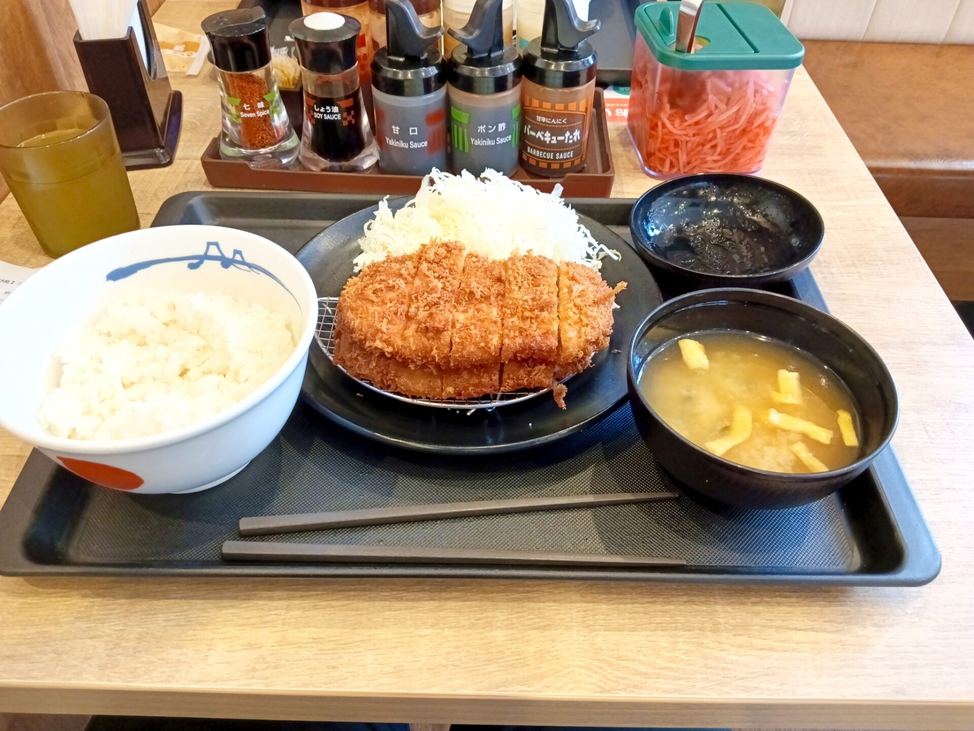 【2026年最新】松屋・松のや公式アプリでおトク！200円引きクーポンを使って実際に食べてきました