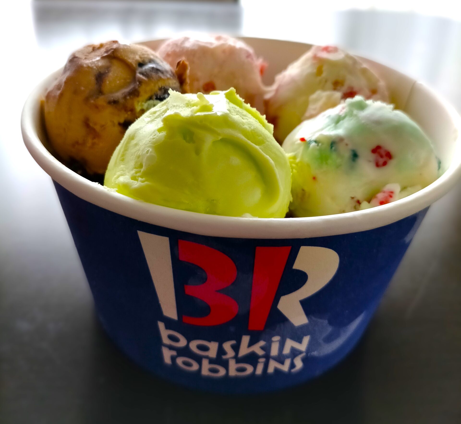 【サーティワン】誕生日クーポンでアイスが無料！ポッピングミルキーを食べてみた