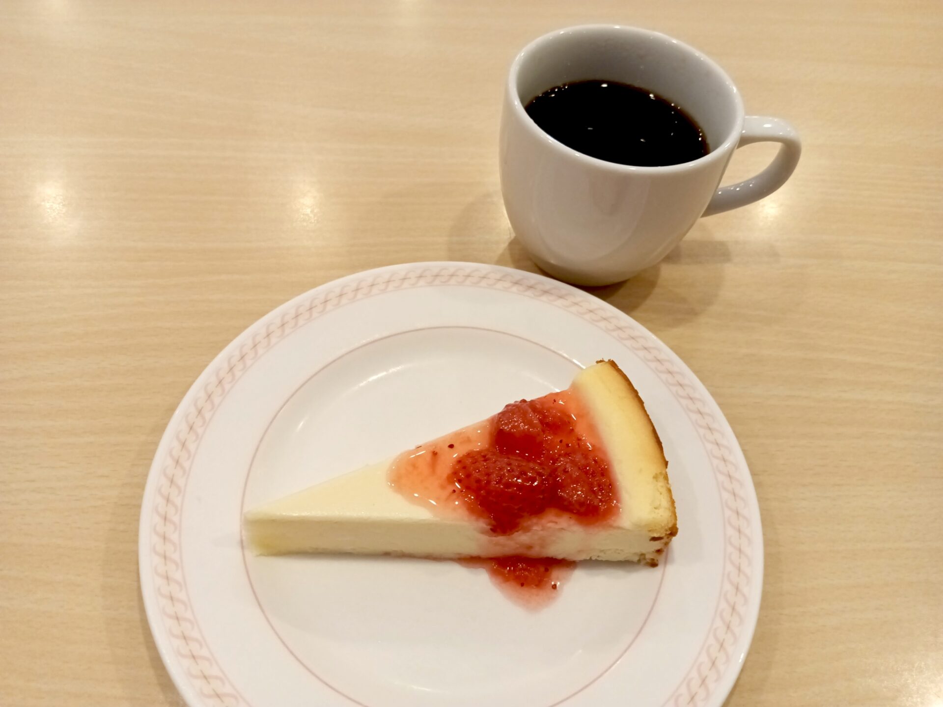 【ジョイフル】誕生日クーポンでスイーツ無料！モーニングと一緒におトクに楽しんできた